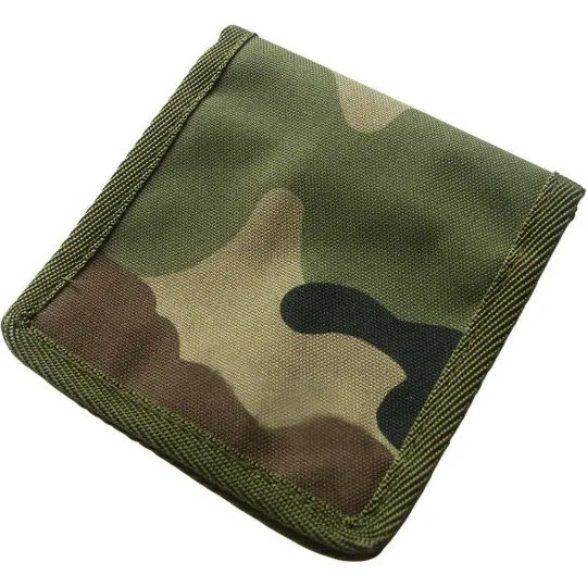 

Pochette pouvant accueillir trois tubes de creme de camouflage--Camouflage pouch for paint tubes