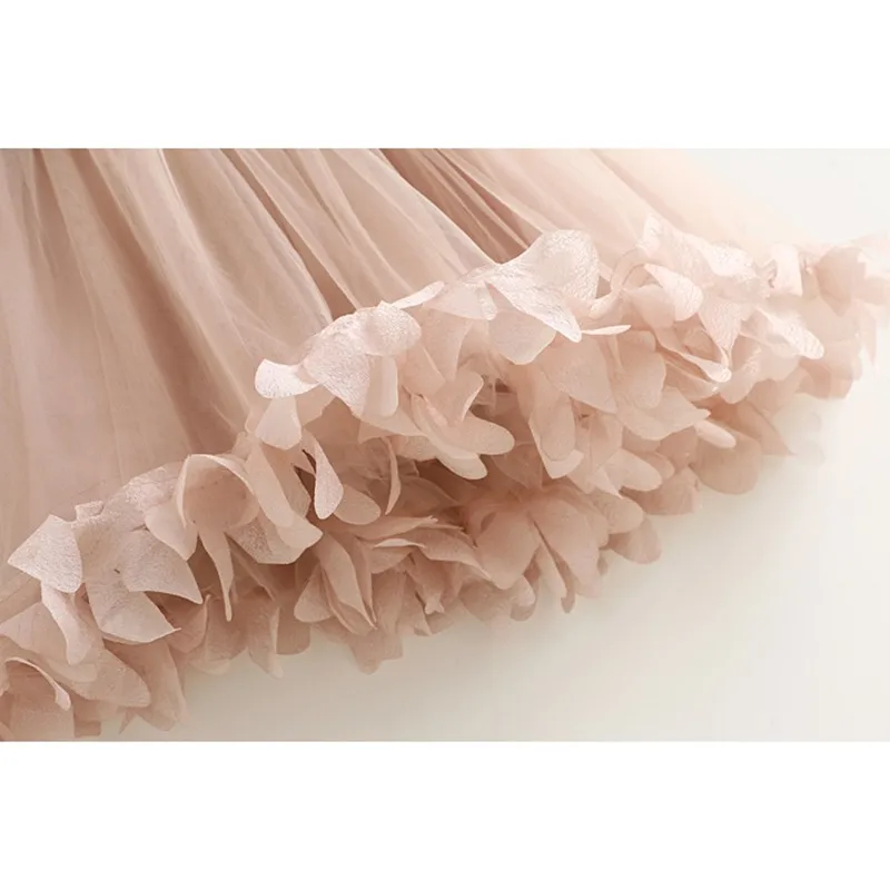 3757536201_1995614336