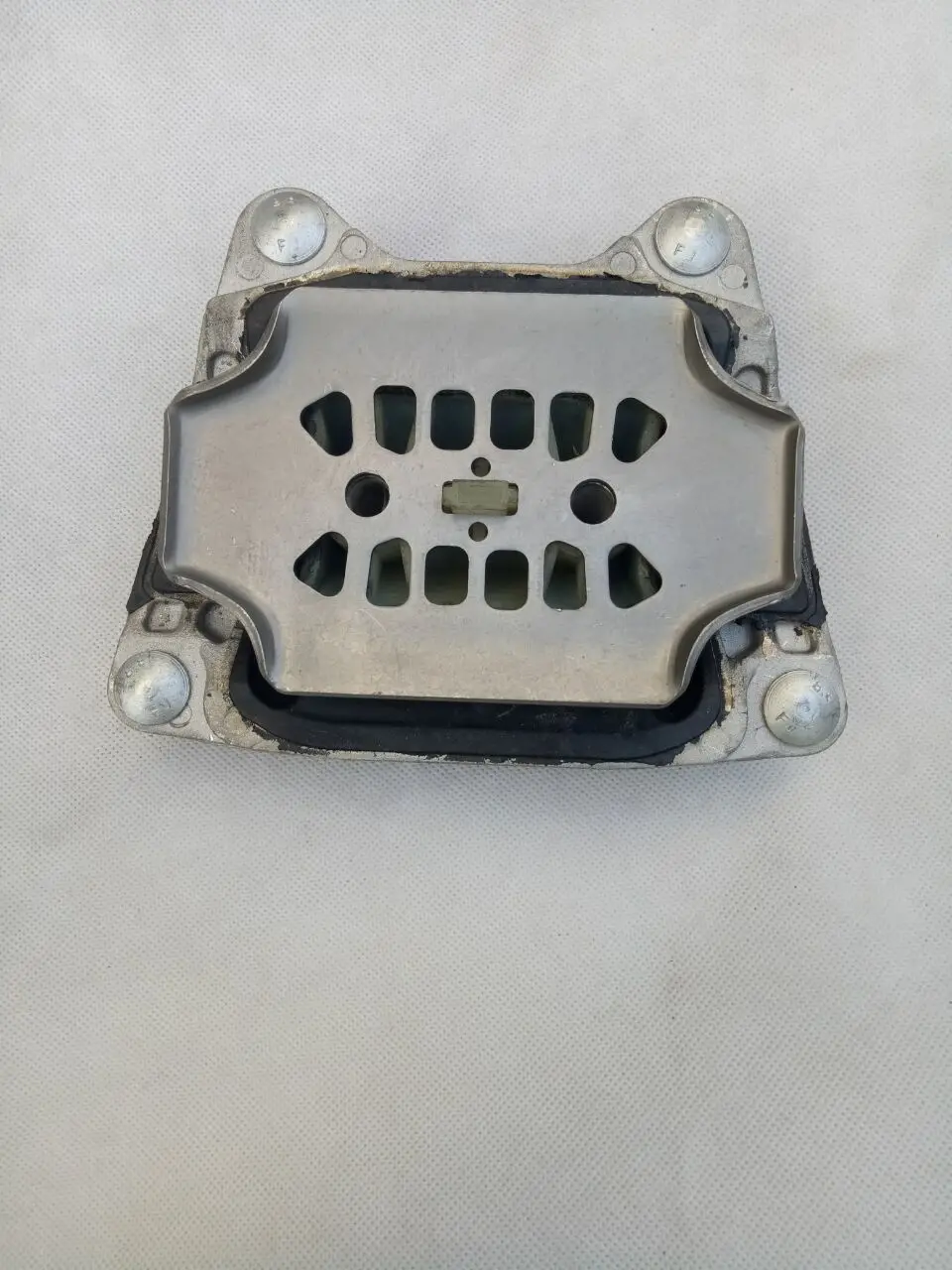 CB908FA73F3D100F717E768F09C3E9D0