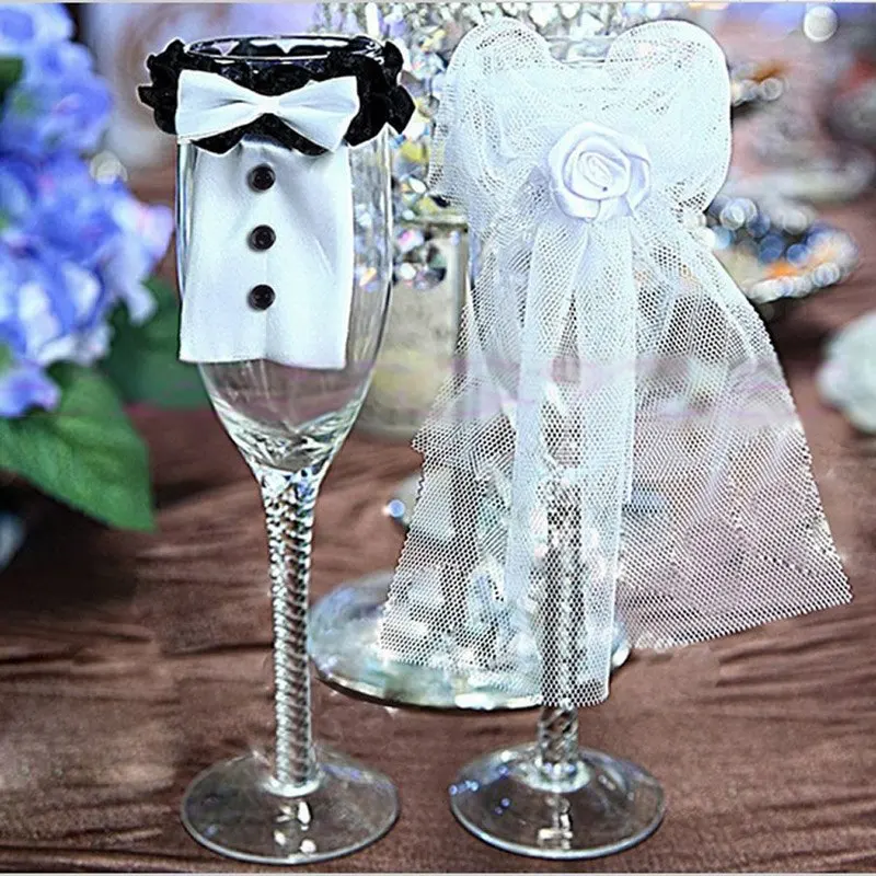 Beautiful Wedding Decor 2Pcs Bride & Groom Tux Bridal Veil Wedding Toasting Wine Glasses Decor Party & Holiday DIY Decorations