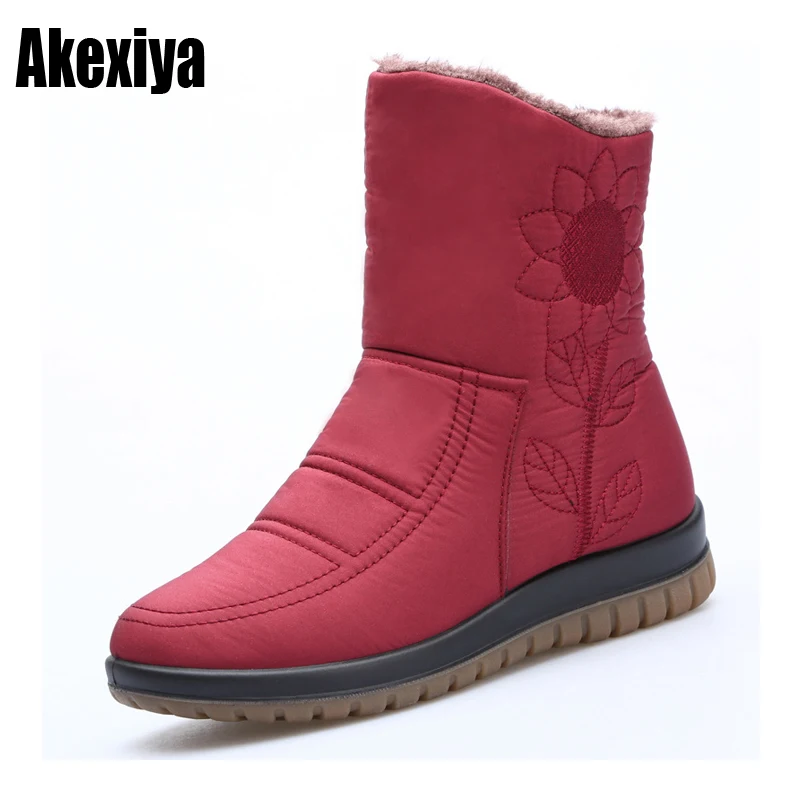 

Waterproof Flexible Cube Woman Boots High Quality Cozy Warm Fur embroidered Snow Boots Winter Shoes Woman size 35-43 y1059