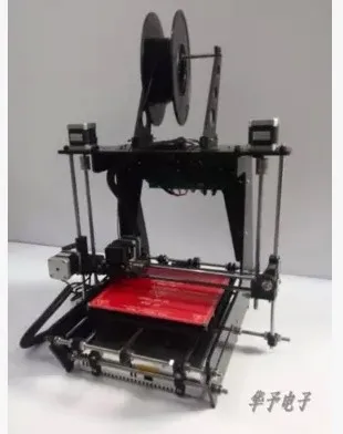 3D printer world premiere newest Prusa_air2_G rapid prototyping machine