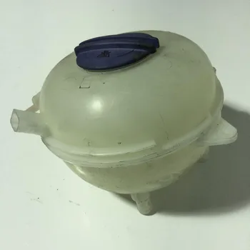 

Radiator Coolant Reservoir Overflow Expansion Tank For Volkswagen Transporter T5 7H0121407C 7H0121407