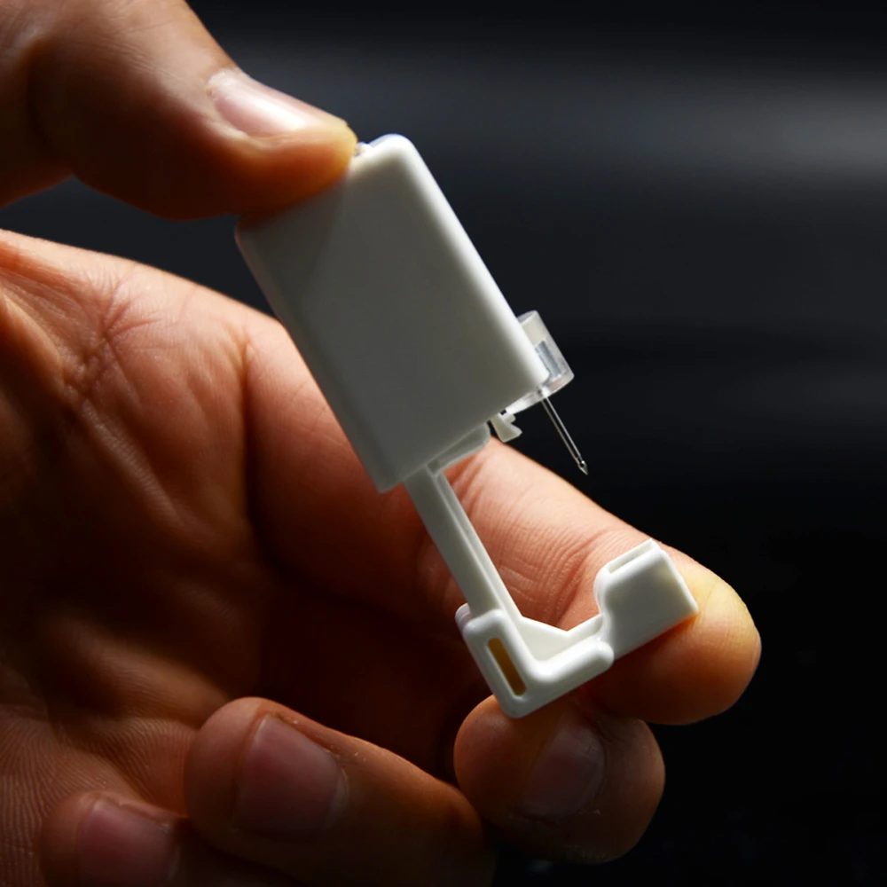Disposable Sterile Safety Nose Ear Piercing Unit Cartilage Tragus Helix Piercing Gun Tool Kit Build In Ear Studs Earring Jewelry