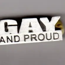 Гей и горд оловянный значок Радуга гордости его ее низкая цена на заказ гей нагрудные значки дешевый металлический серебряный значок булавка