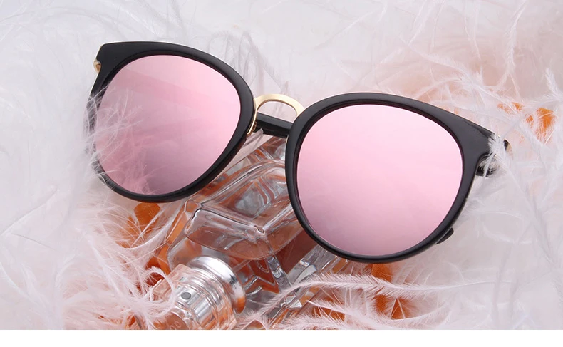 3332797550_1135523288