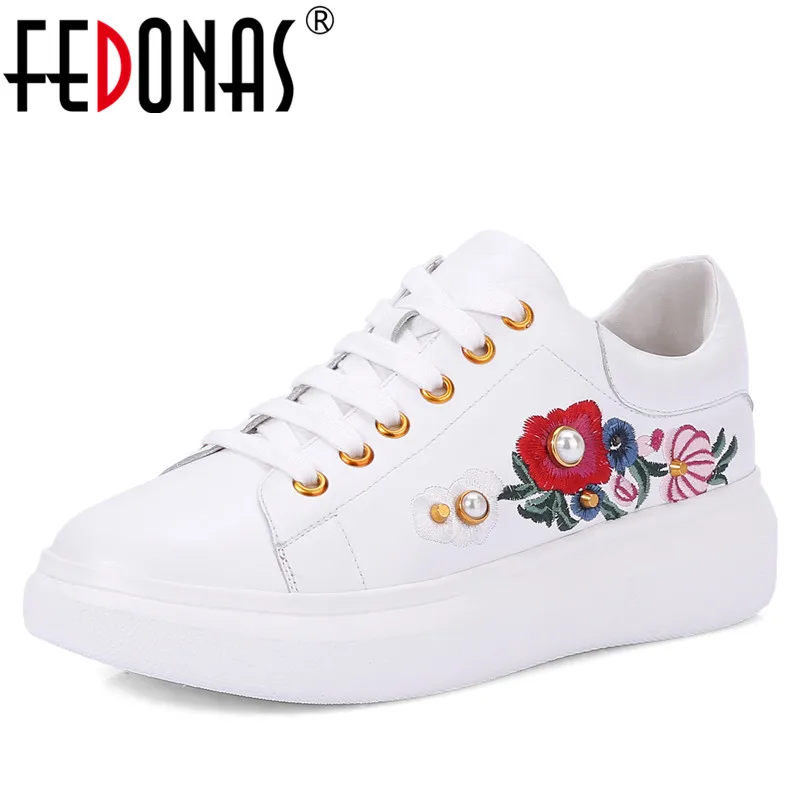 

FEDONAS 1New Arrival Women Basic Flats Genuine Leather Spring Autumn Sneakers Casual Round Toe Cross-tied Embroider Shoes Woman