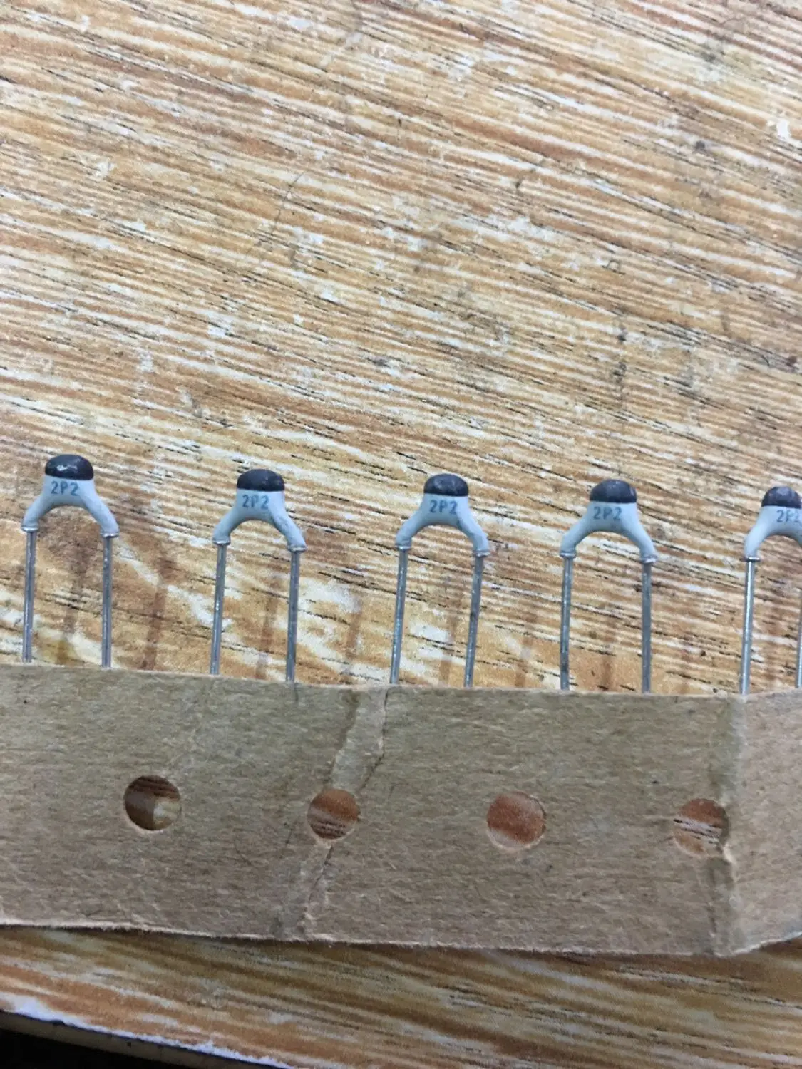 2020 hot sale Holland BC 20PCS/50PCS High Frequency Silver Film Ceramic Capacitors 100v 2P2 2.2PF 2.2P P=5MM free shipping | Электронные