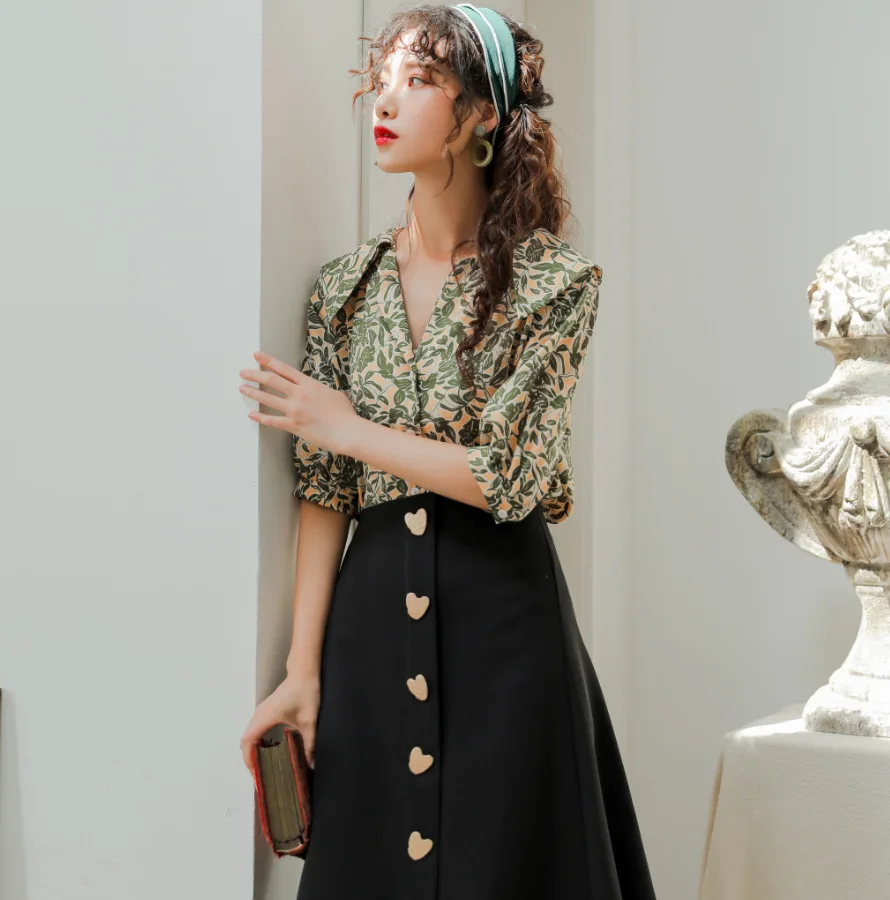 

2019 new fashion women's blouse shirt Summer printed loose shirt versatile top