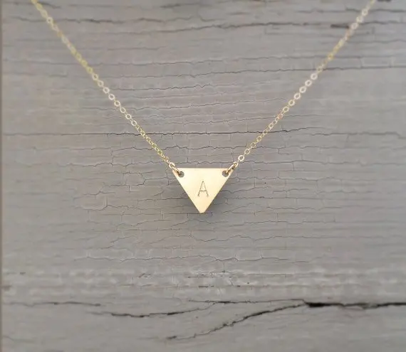 

PINJEAS 2018 Custom Letter Handmade Triangle Choker Necklace Delicate Minimal Personalize For Women Charm J