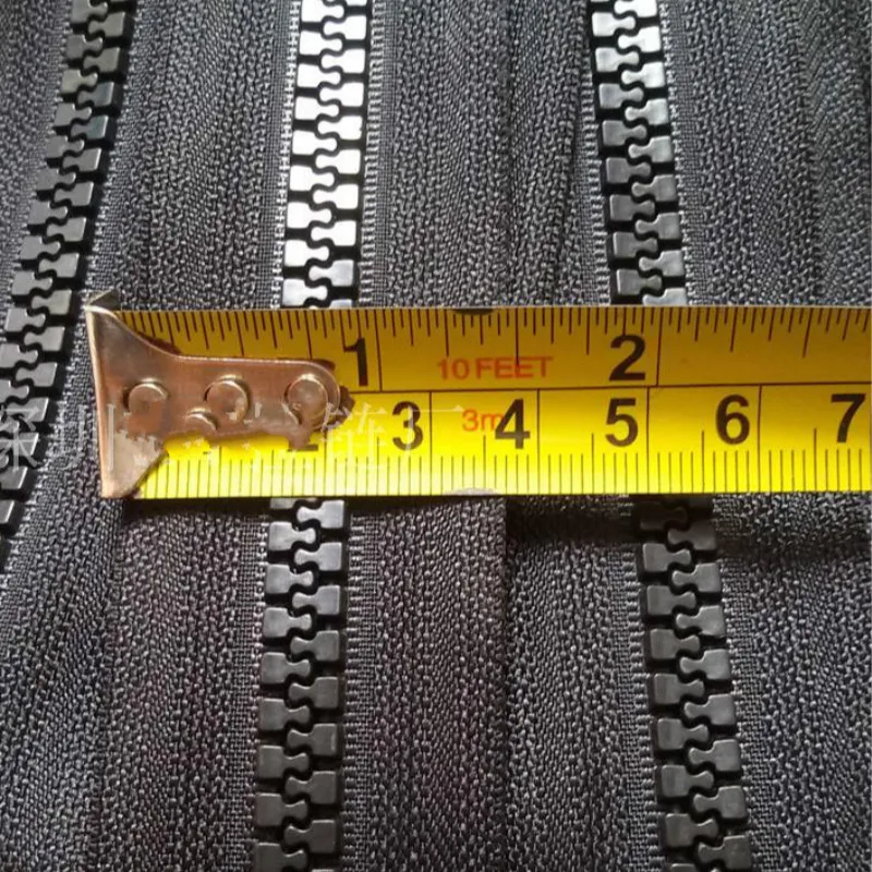 10M/LOT LONG Continuous PLASTIC RESIN Zipper Tape BLACK/WHITE for Sofa