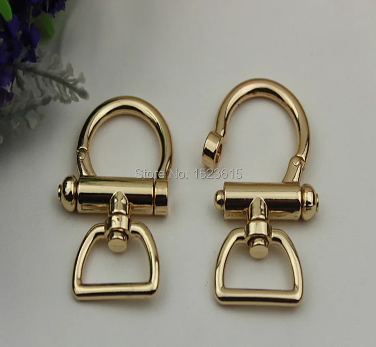Shoulder bag hook buckle ornaments Pale golden key chain dog button