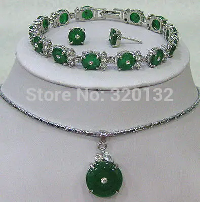 

Beautiful Pretty green emerald jade necklace bracelet earring set Silver Hook Fast shipping