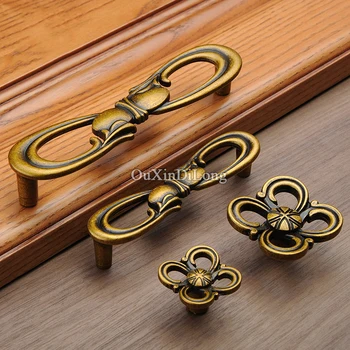 

Retro Vintage 2PCS European Antique Kitchen Door Furniture Handle Cupboard Drawer Wardrobe Wine Cabinet Pulls Handles and Knobs