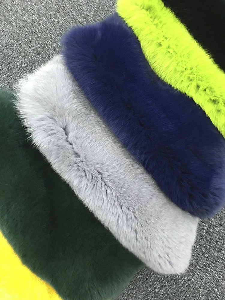 (7)