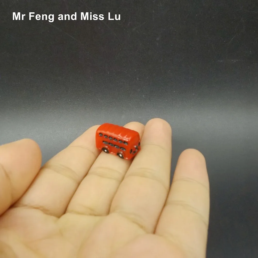 

Cute Artificial Red Bus Miniatures Accessories Toy Model Kid Gift