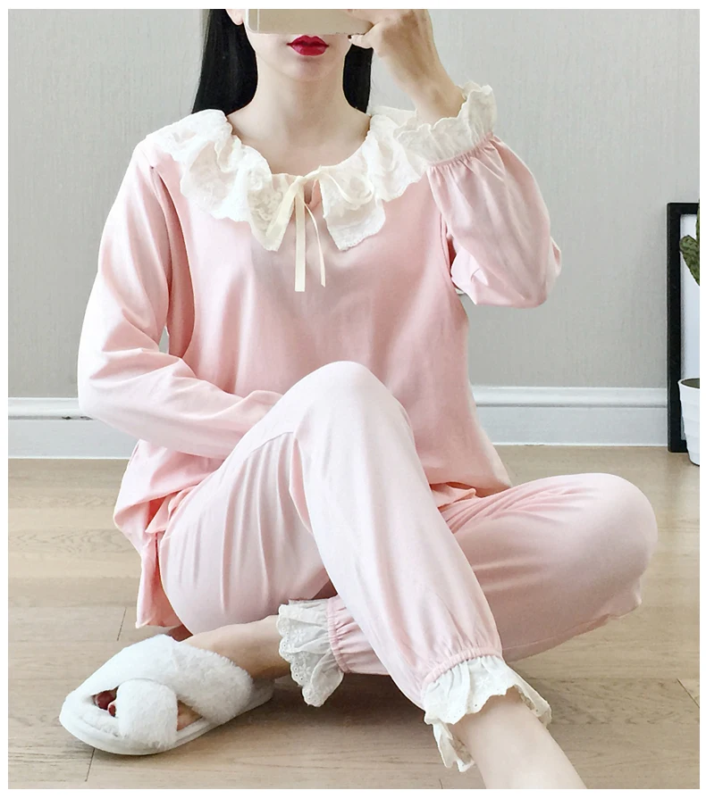  (11)