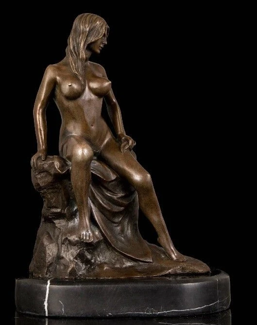 Skulptur nackte Frau Bronze Optik abstrakte Kunst modern 38 cm