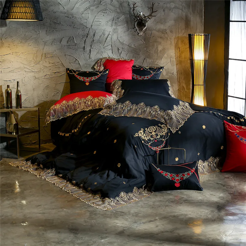 

Black Red Beige Luxury Egyptian cotton Wedding Bedding set Queen King size Embroidery Lace Duvet cover Bedsheet set Pillowcase