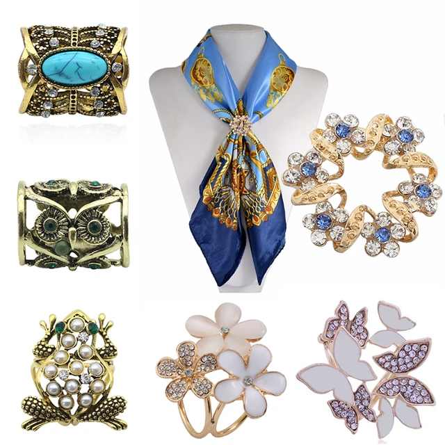 Fashion Flowers Brooch Scarf Buckle Bouquet Luxury Crystal Rhinestone Scarf  Clips for Women Christmas Xmas Jewelry