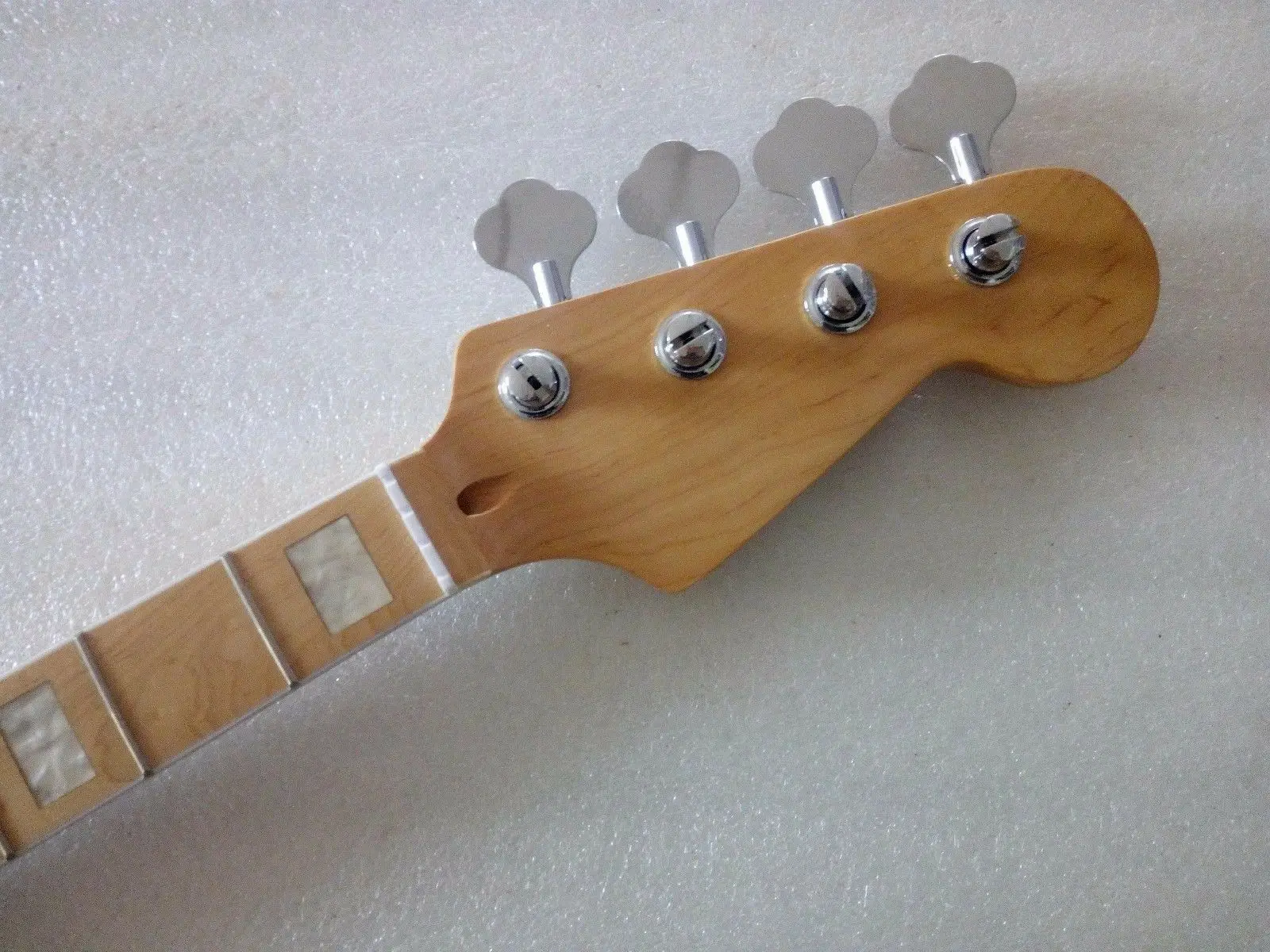 Bass Guitar Neck for 4 String PB Style Maple 24 Frets and tunersin