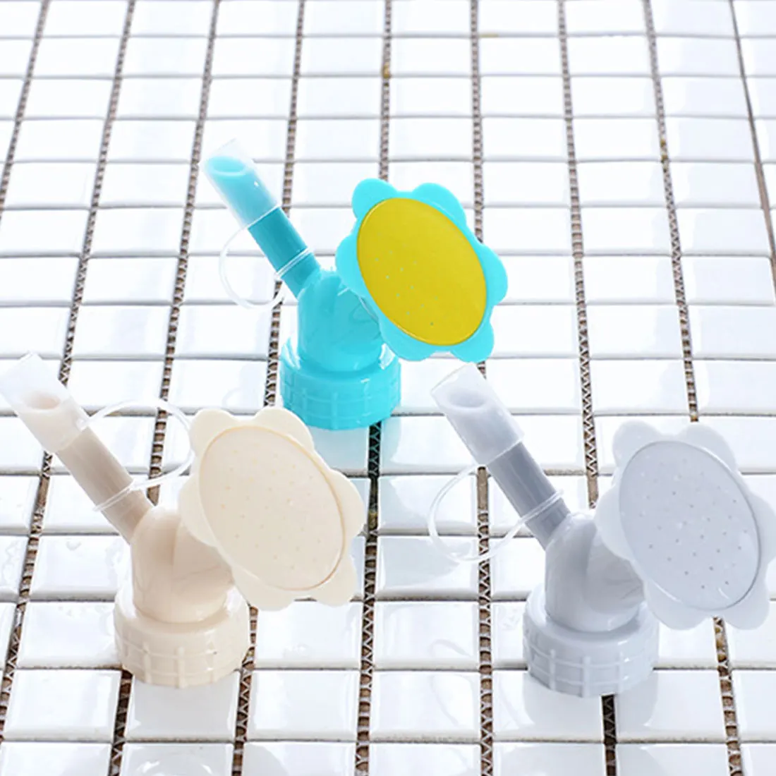 

1pc Garden Plastic Sprinkler Portable Plant Garden Watering Nozzle Tool Spray Waterer Water Cans for Flower Irrigation