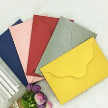 Дешевые 50 шт./лот ручной работы мини конверты Винтаж Цветной Pearl пустой Бумага конверт Свадебное приглашение в конверте Рождественский подарок конверт