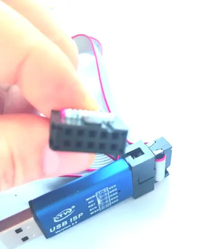 Программатор USB ISP USBasp USBisp для 51 ATMEL AVR с поддержкой загрузки Win 7 64 (случайный цвет)