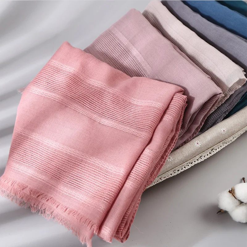 

New Spring Pattern Cotton Solid Color Hollow Out Scarf Shawl Chiffon Hijab Turban Muslim Islamic Clothing Headscarf Wholesale