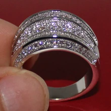 Vitoria Wieck Oro Blanco Diamante Simulado Pavimentada CZ Diamonique Wedding Band Anillo Grande Para Las Mujeres de Compromiso Joyería