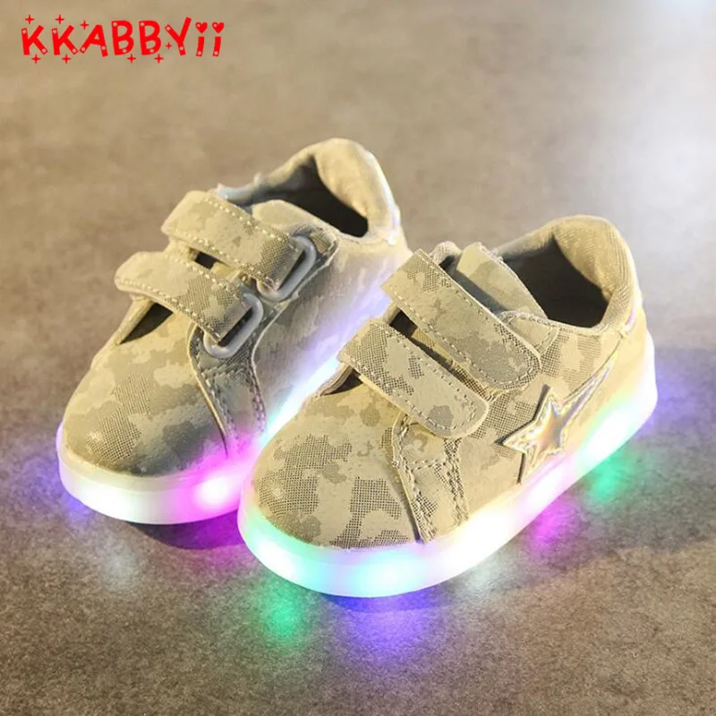 Новое поступление Детские Повседневная подсветка обувь для девочек мальчиков светящиеся камуфляжные кроссовки светодио дный подсветкой