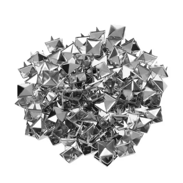 NiceEshop(TM) 100 шт 10 мм кожевенное ремесло DIY металлические панк шипы-заклепки в форме пирамиды готика-серебро