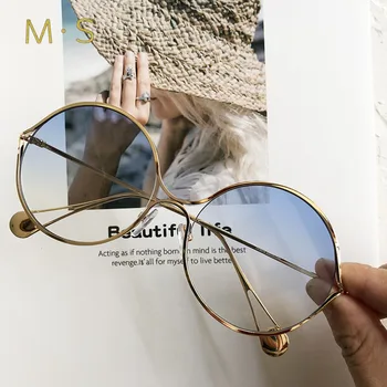 

Sun glasses Women 2018 Classic Brand Designer Sunglasses Oversize Eyewear New Trendy Round Female Sunglasses Case