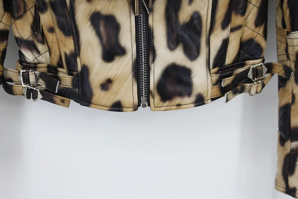 Женская куртка из натуральной овечьей кожи с большим воротником из меха енота Новое поступление Роскошная модная короткая куртка женская леопардовая