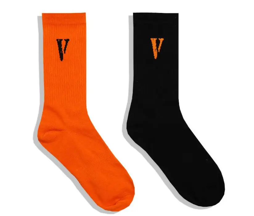 Big Letters V and Friends printing Crew Cotton socks for men women winter socks Kanye west hiphop ulzzang Skateboard Cool Crews