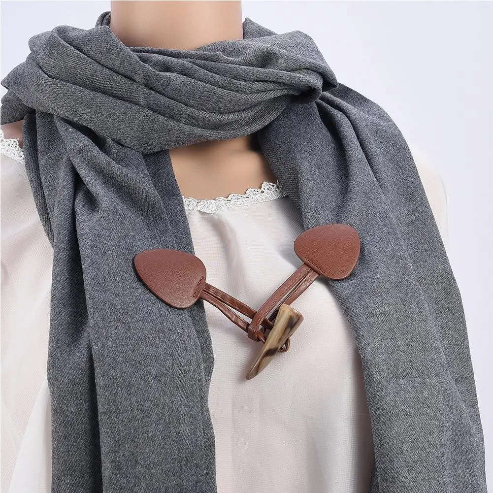

Vintage Faux Leather Horn Button Collar Shawl Cardigan Clip Jewelry Decoration new