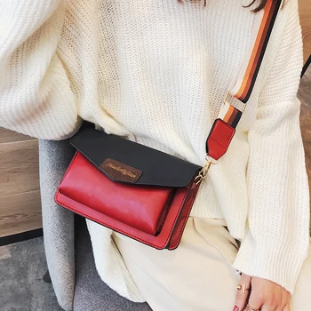 

2020 new small bag female Korean version of the color shoulder bag retro matte stitching Messenger bag fairy
