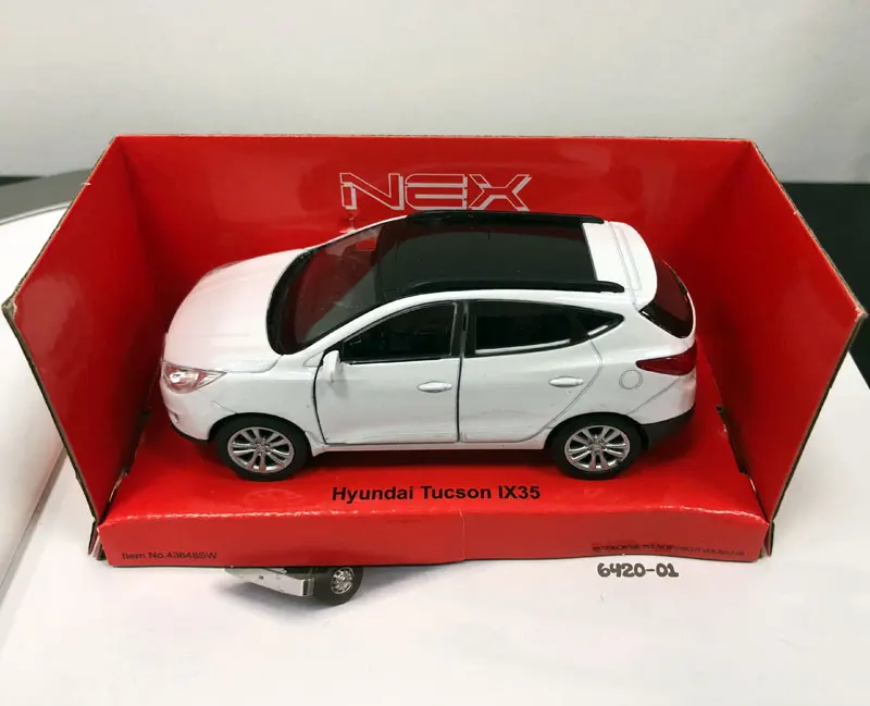 WELLY 1/36 масштабная модель автомобиля игрушки Корея hyundai Tucson ix35 SUV литая модель металлическая модель автомобиля для подарка/детей/коллекции