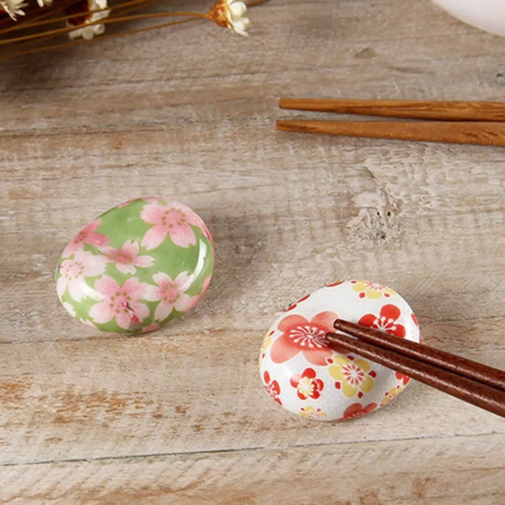 1pc Cute Japanese Ceramic Decorative Chopsticks Holder Rack Spoon Fork Rest Kitchen Tools Tableware 6 Styles 1pc Cute Japanese Ceramic Decorative Chopsticks Holder Rack Spoon Fork Rest Kitchen Tools Tableware 6 Styles