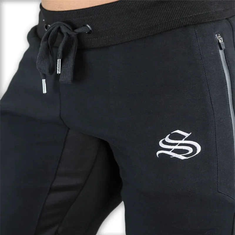 4347518661_1627691623