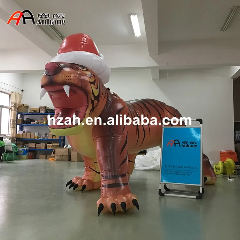 Inflatable Tiger with Christmas Hat for Xmas Decorationstiger tiger