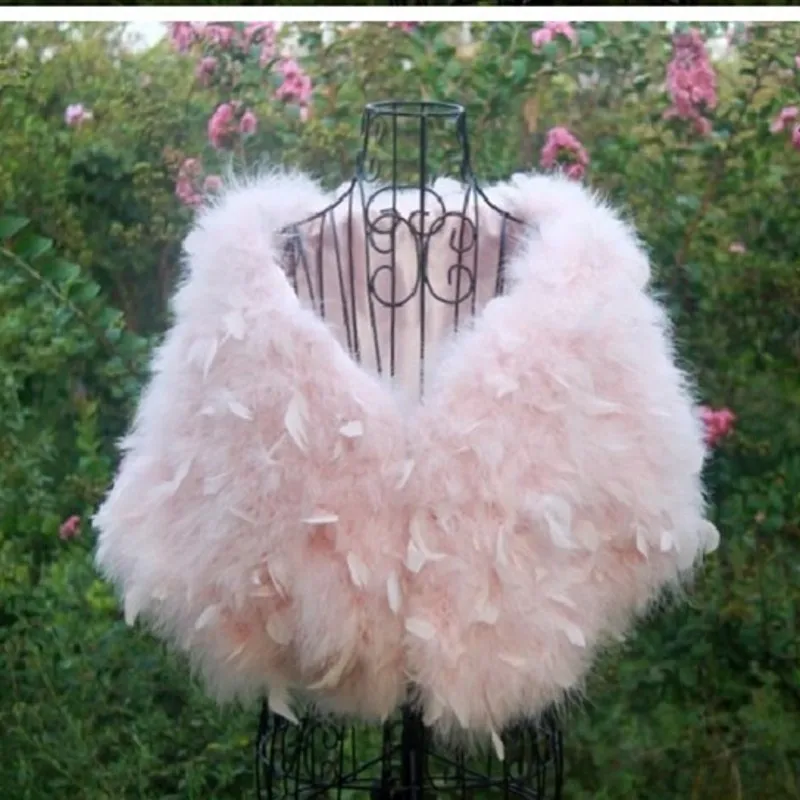 شحن مجاني 100% الفراء الحقيقي 2017 النعامة ريشة الرأس الفراء العروس الزفاف شالات الشتاء النساء معطف على شكل ثوب جودة السلع