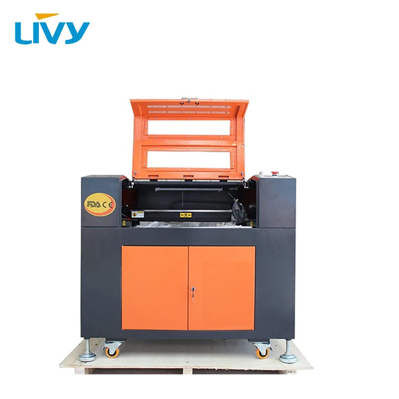 Kopen Fabriek prijs CNC laser machine laser cutter laser graveermachine acryl snijmachine schuim snijden diy rubber stempel