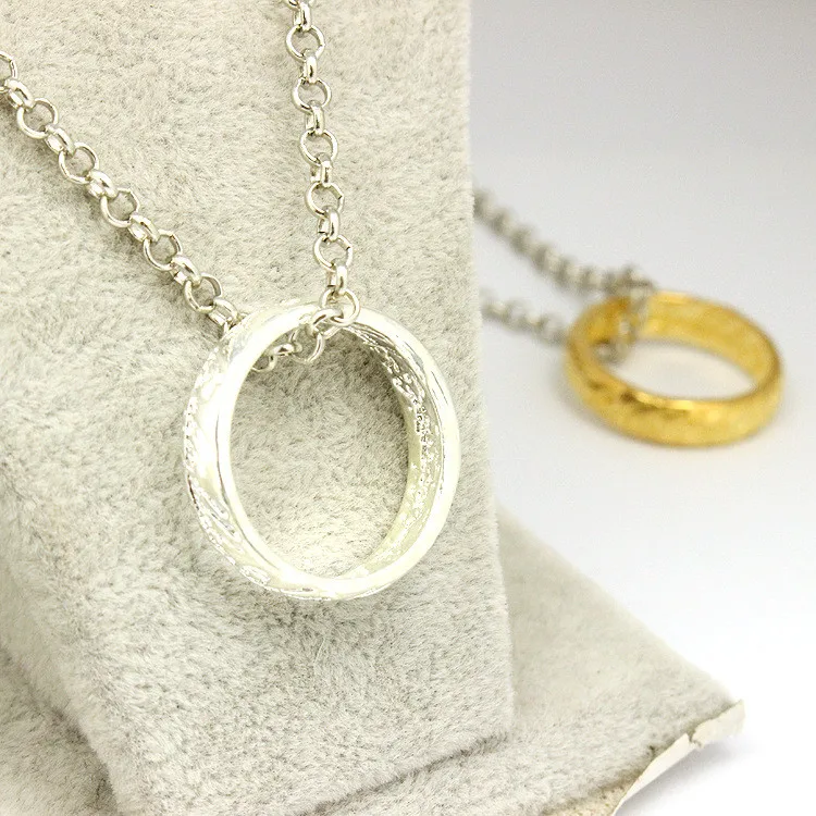 2515477659_2059616059