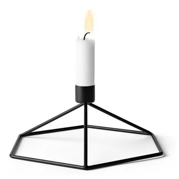 

Wrought Iron Valentine's Day Candle Holder Dinner Props Supplies Candlestick Retro Geometric Candlelight Ornaments 3DZTY36