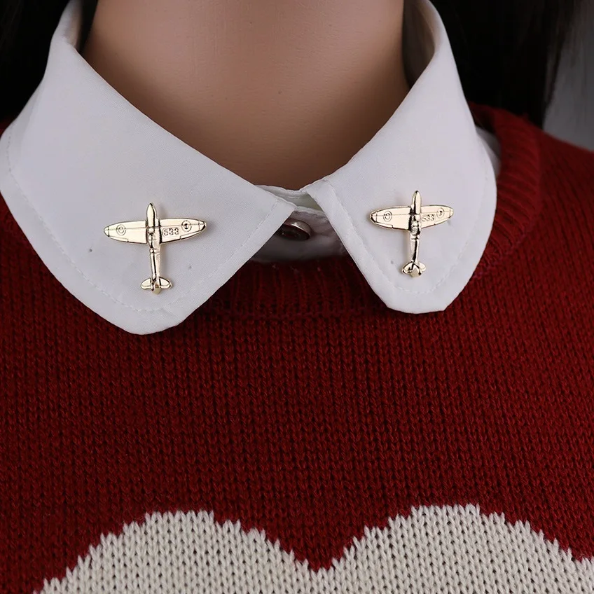 

2pcs 1 set Cute Airplane Fighter Aircraft Brooches And Pins Enamel Metal Brooches For Women For Men Suit