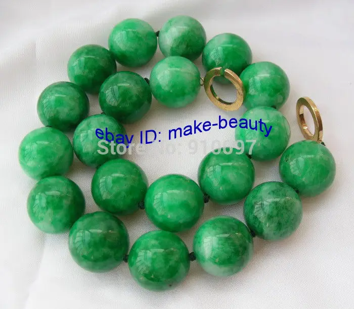 

>>stunning big 20mm round green crude jade beads necklace