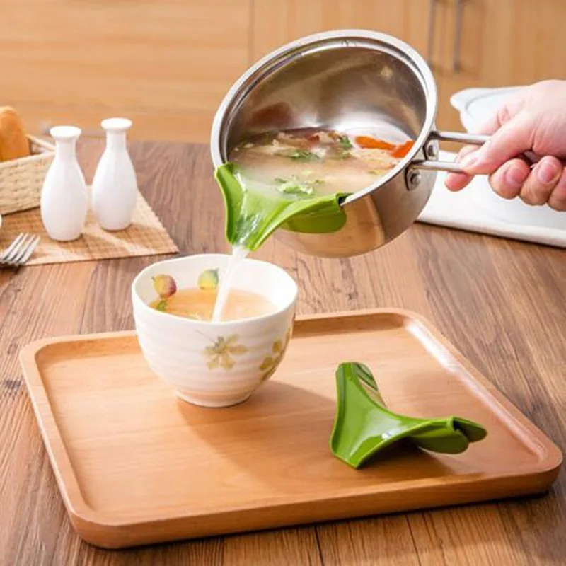

LIRUIKA Home Silicone Liquid Funnel Diversion Mouth Kitchen Tools Anti-spill Kitchenware Round Useful Pour Soup Tool
