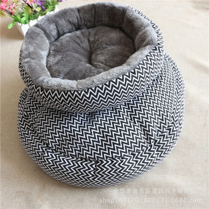 

Hot Kitten Puppy Arctic Velvet Thicken Soft Winter Warm Round Pets Mat V-Shaped Pattern Pet House Cat Dog Bed & Sofas