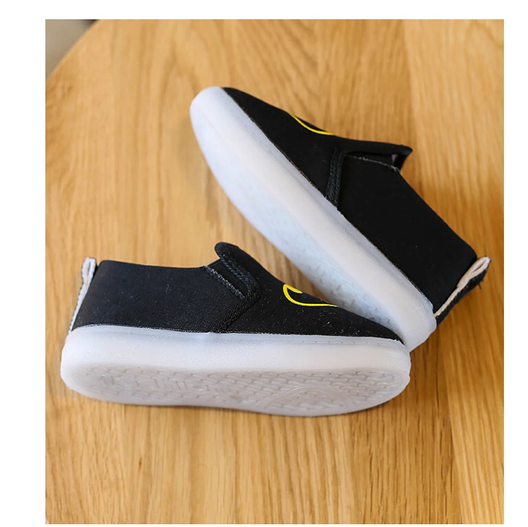 kids led shoes (91)